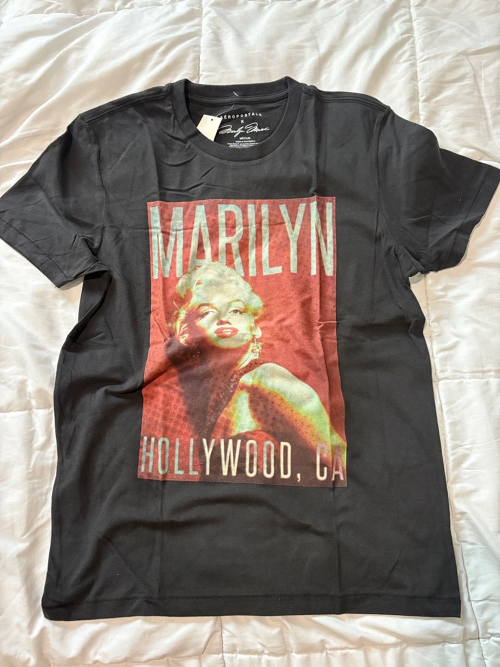 NWT M Asropostale Mens Marilyn Graphic Tee - Black with Red/Green Print